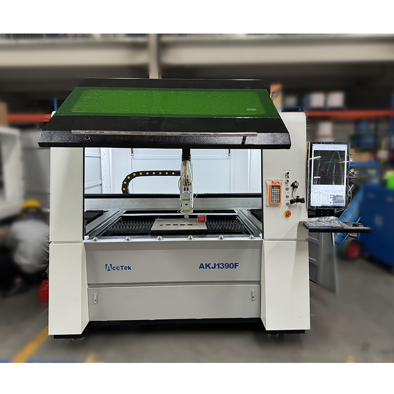 JINAN Attrezzature per l'indus - Industrial Fiber Laser Cutting Machine recensione e prezzo