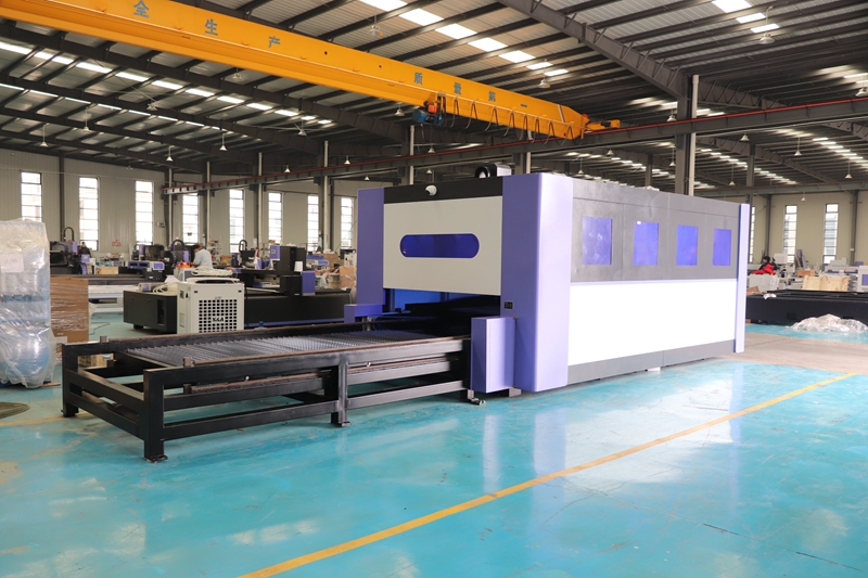 Macchina per il taglio di meta - Industrial Fiber Laser Cutting Machine recensione e prezzo
