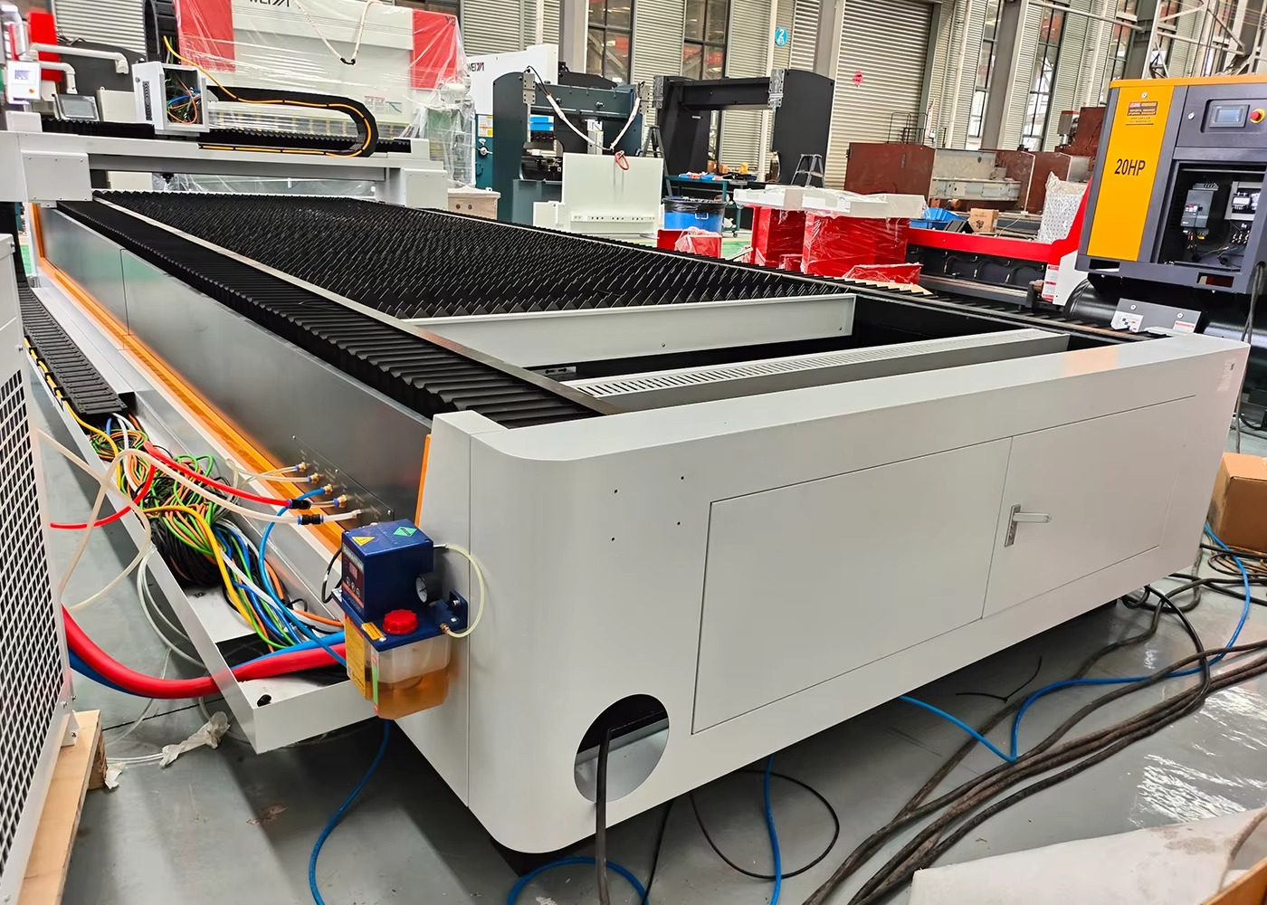 Macchine per Taglio Laser a Fi - Industrial Fiber Laser Cutting Machine recensione e prezzo