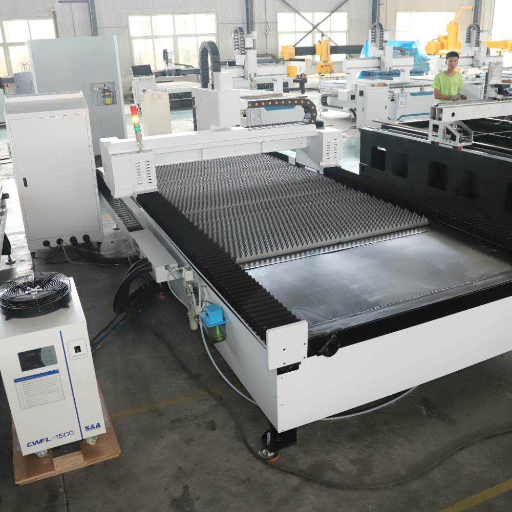 Macchina per Taglio Laser a Fi - Industrial Fiber Laser Cutting Machine recensione e prezzo