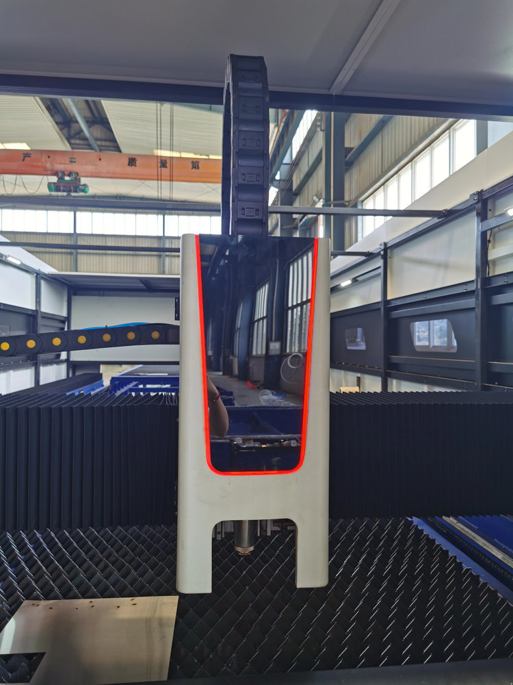 Macchina da Taglio Laser a Fib - Industrial Use Of Laser recensione e prezzo